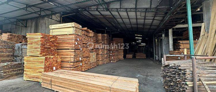 Dijual Gudang Eks Pabrik Kayu Peluang Emas di Lokasi Strategis 1