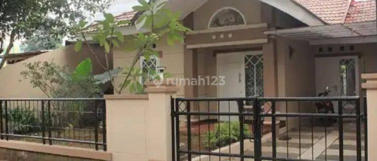 Rumah Nyaman Dan Minimalis Kencana Loka Sektor 12 2 Bsd 1