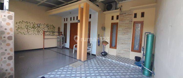 Rumah nyaman Dalam Kota Lamongan 1