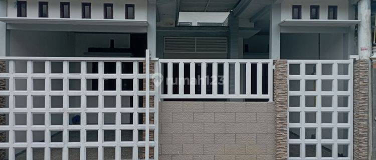Rumah Bagus Di Lokasi Istimewa Lamongan Kota 1