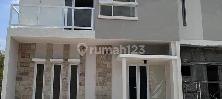 Rumah2 Lantai Pusat Kota Lamongan 1