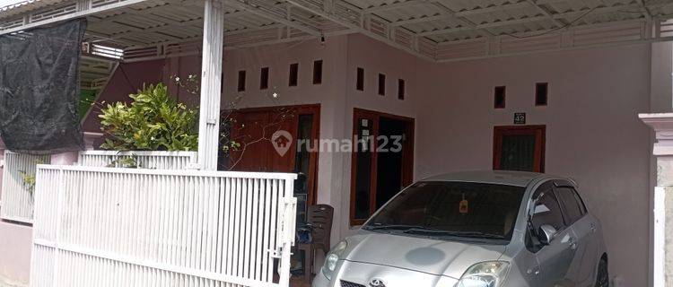 Rumah 2 Lantai Ditengah Pusat Bisnis Lamongan 1