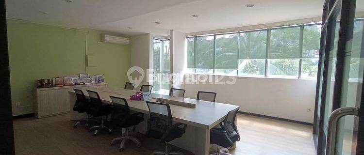FOR RENT: NICE EX-BANK SHOPHOUSE, SOUTH KREMBANGAN, SURABAYA 1