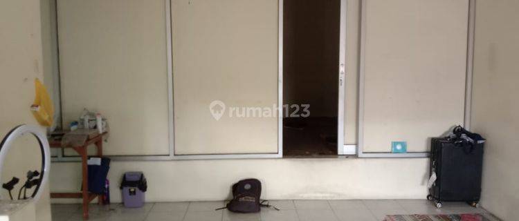 Dijual Ruko 2 Lantai Siap Pakai Nyaman Lokasi  di Jalan Sudirman Bandung 1