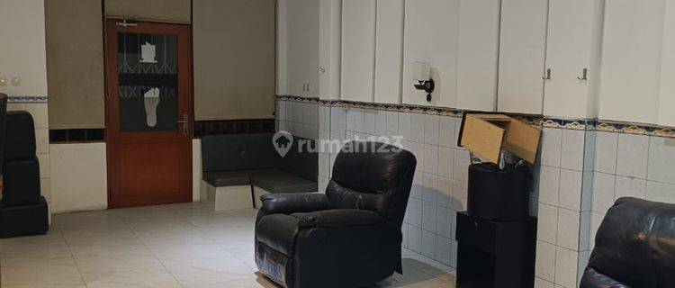 Dijual Ruko 3.5 Lantai Bangunan Nyaman dan Terawat Siap Pakai Lokasi Sangat Strategis di Asia Afrika, Bandung 1