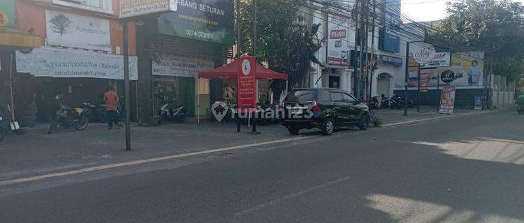 Disewakan ruko dua lantai  termurah di jl.Seturan 1