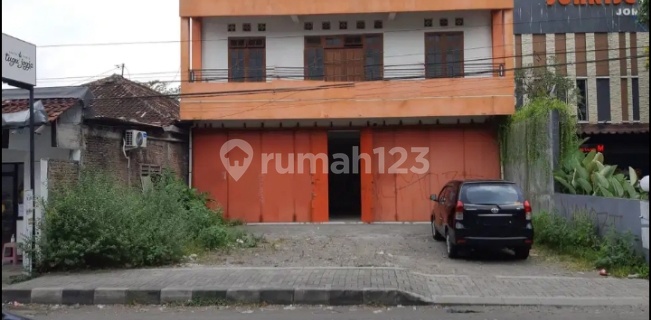 For Rent Two-Story Shop House Near Jombor Terminal 1