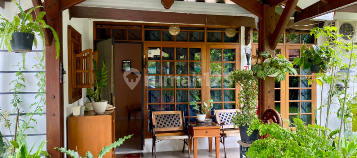 Dijual Rumah Mewah Dalam Komplek Dekat Tol Pasteur SHM 1
