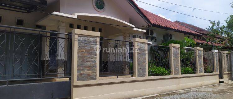 Rumah lux dan luas di Komplek pembangunan cirebon 1