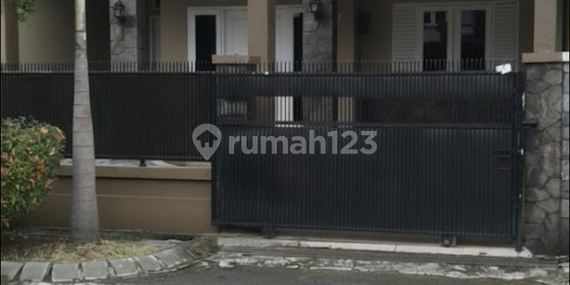 Dijual Rumah Komplek Besar Soekarno Hatta  1