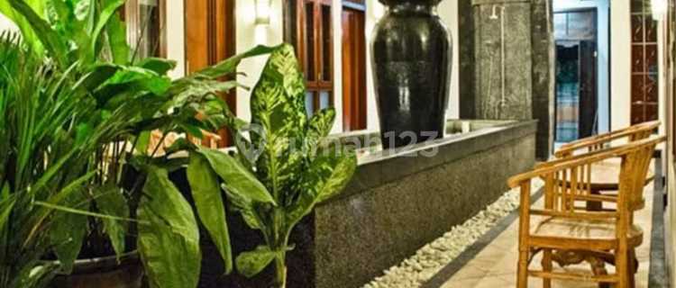 Strategic Home Stay Near Kuta Beach Tourist Area 1