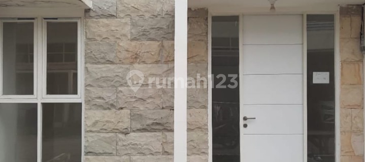 For Rent Golden East House Menganti 1