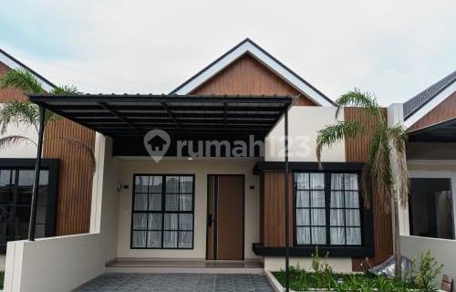 Ready-to-Occupy House. Near PCR Campus. 1