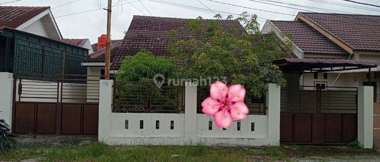 Rumah Sewa Semi Perabot Dekat Jalan Sekolah Rumbai 1