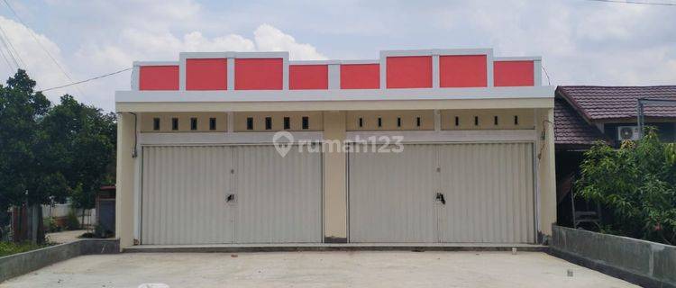 Dijual Ruko 1 Pintu Kawasan Ramai Lokasi Dekat Kolam Renang Sentosa 1