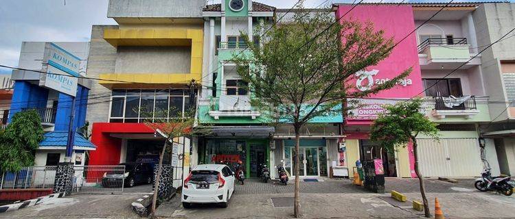 Disewakan Ruko di Jalan Pengayoman 1