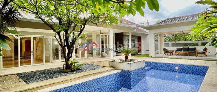 Rumah Tropicanal Minimalis Modern Kemang Area Ampera 1