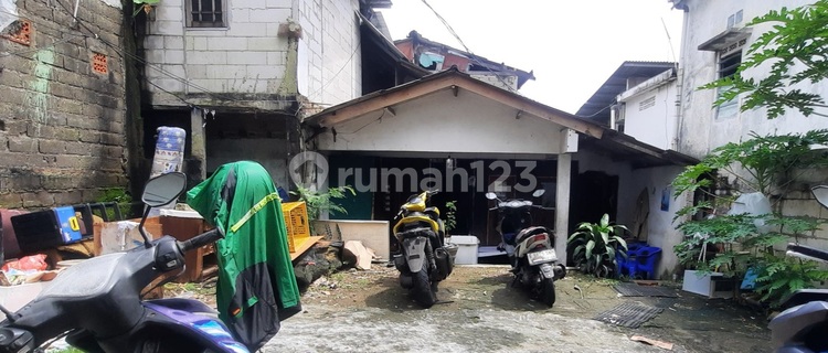 Cheap House Jatipadang Pejaten. 184mtr Very Strategic, Walking Distance to Busway. 1