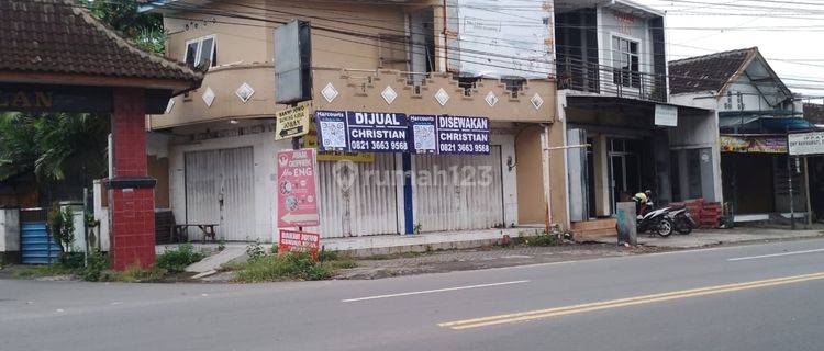 Disewakan Ruko 2 Lantai
Lokasi : Jl. Adi Sucipto Colomadu 1