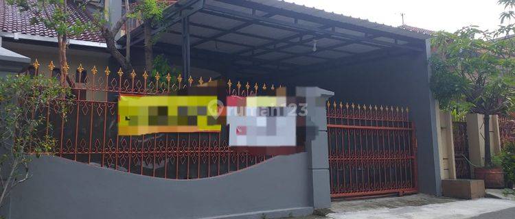 Disewakan rumah bersih 2 lantai
Lokasi Sumber - Solo 1