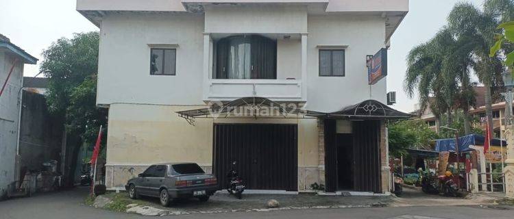 Dijual Ruko 2 lantai di Setabelan, Banjarsari, Solo
Lokasi Strategis, dekat Terminal Tirtonadi, dekat Stasiun, dekat Pasar & Pusat Perbelanjaan, dekat Rumah Sakit 1