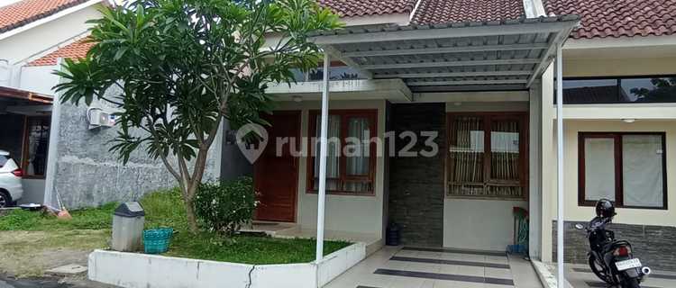 Rumah Cluster Full Furnished Siap Pakai Dengan Lingkungan Yg Aman Dan Nyaman Di Salah Satu Perumahan Elit Di Pabelan Solo 1