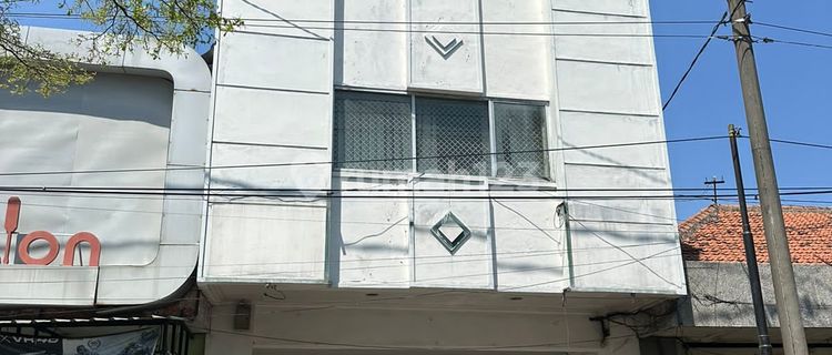 Ruko Bagus Strategis 3,5 Lantai di Jalan Yos Sudarso Serengan Solo 1