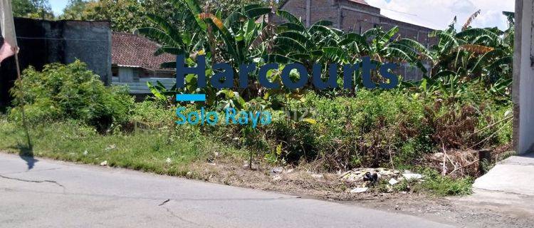 Tanah siap bangun di Plesungan, Gondangrejo, Karanganyar.
 1