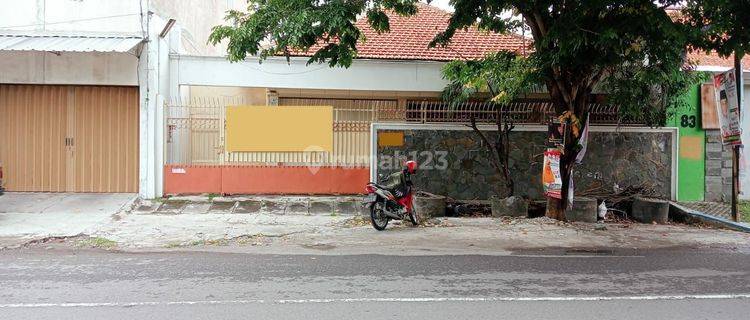 Rumah besar cocok untuk kantor tengah kota
solo 1