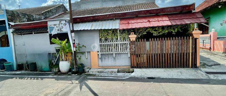 Dijual rumah siap huni di Purbayan, Gentan, Solo 1