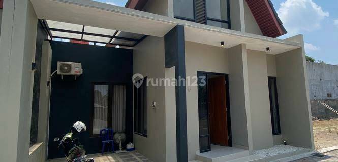 
Rumah Bagus Minimalis
Modern Colomadu, Solo 1