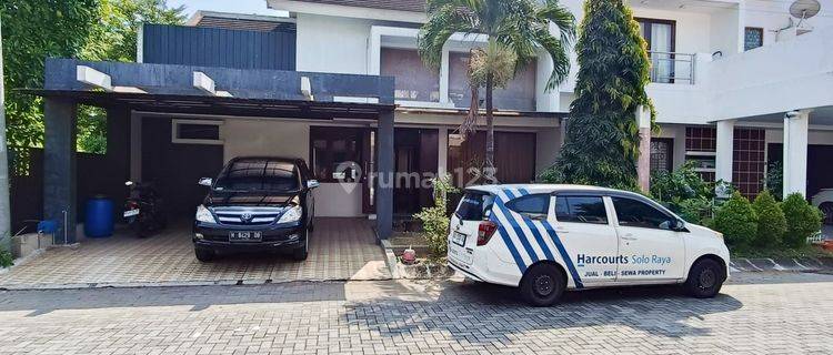 Rumah bagus siap pakai di Colomadu, solo  1