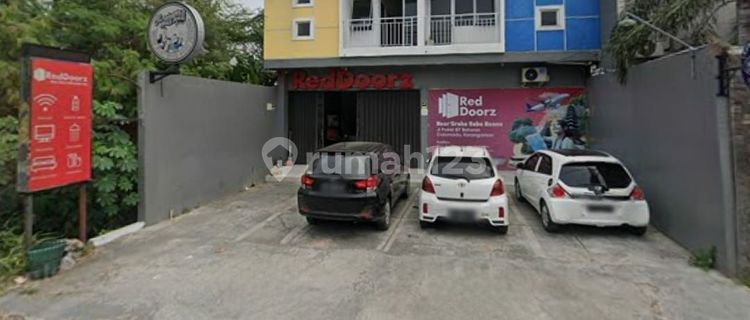 Ruko Strategis Bisa Untuk Usaha Reddoorz Dengan Dengan Solo Square 1