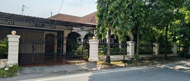 Rumah bagus tengah kota solo 1