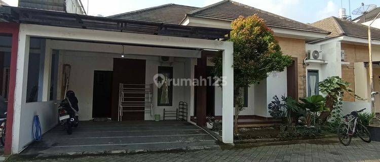 Rumah Cluster Full Furnished Di Fajar Indah Colomadu Dekat Pintu Tol Klodran 1