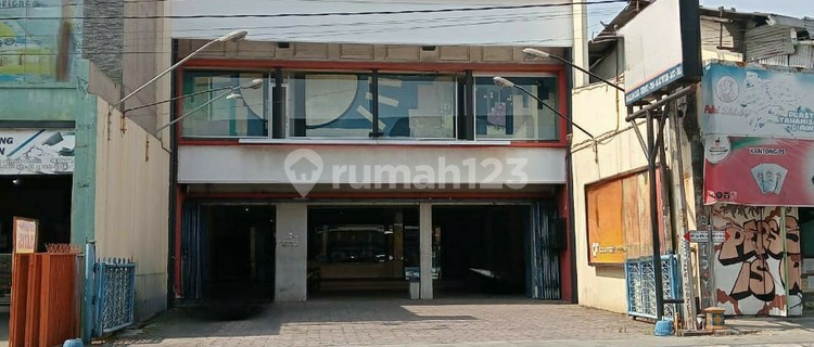 Ruang Usaha Siap Pakai 2 Lantai di Jaten Palur Dekat Jebres Solo 1