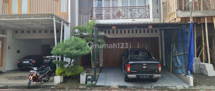 Rumah Bagus Full Furnished Cluster Gentan Dekat Solo Baru 1