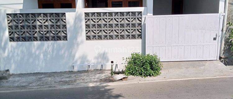 Rumah Minimalis Perumahan Favorite Siap Huni Dekat Rumah Sakit DR.Moewardi Di Mojosongo Solo 1