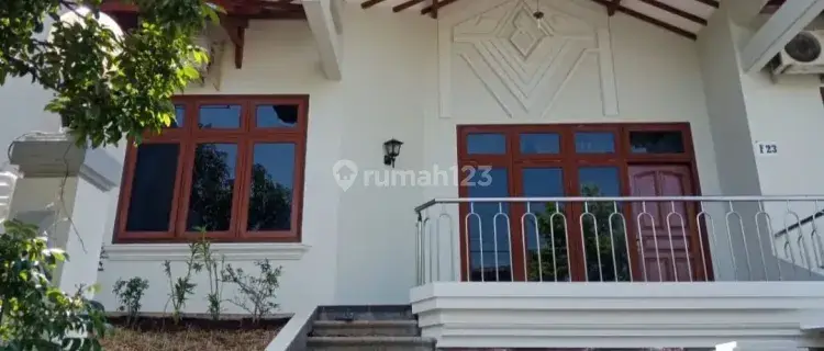 Rumah di Vila Aster , jl candi mulia . candisari . 
Semarang Selatan. 2 Lantai SHM Bagus Selatan 1