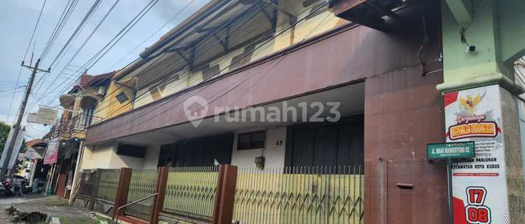 Rumah+tanah 400/1020m2,jalan Raya Area Perdagangan.disewakan Jangka Panjang Untuk Usaha.jl Wahid Hasyin Panjunan Kudus. 1