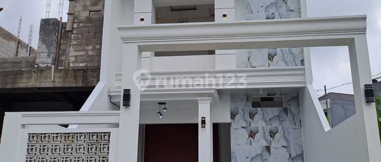 Rumah Siap Huni Ada Kolam Renang Pribadi Dekat Undip Tembalang 1