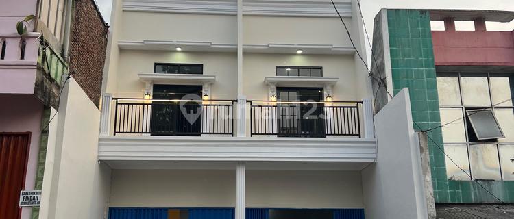 2 Units of Shophouses on the Main Road Ring 1 Unnes in Sekaran, Gunungpati 1