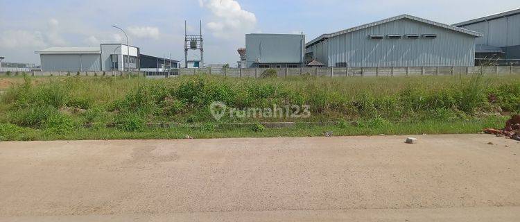 Kavling Untuk Industri Dan Gudang Siap Bangun Harga Murah Unit Di Jl Boulevarad,ukuran Kecil Tingal 1 Unit,siapa Cepat Dia Dapat 1