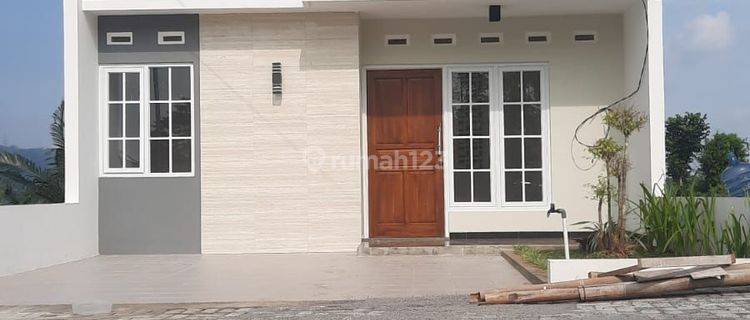 Rumah SIAP HUNI 1LT lokasi area Banyumanik kota Semarang 1