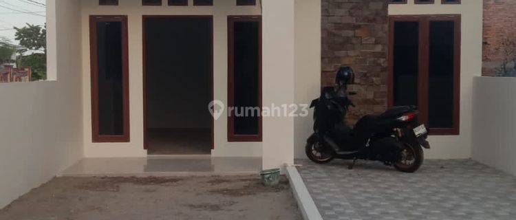 Rumah Cantik Pinggir Jalan Pasar 7 Tembung 1