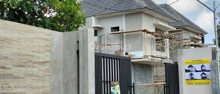 Mewah Di Bali Dekat Bandara Kuta Seminyak  Komplek Villa Rumah 1