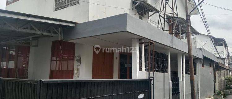 DI JUAL CEPAT RUMAH SIAP HUNI @ Petojo barat  1