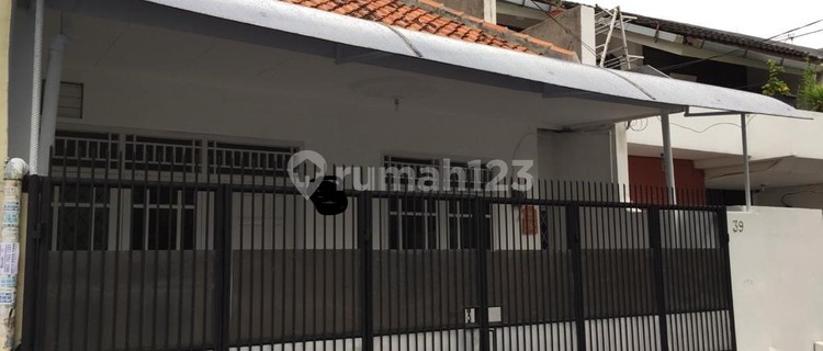House for Rent in Tomang Grogol Petamburan, West Jakarta CR 1