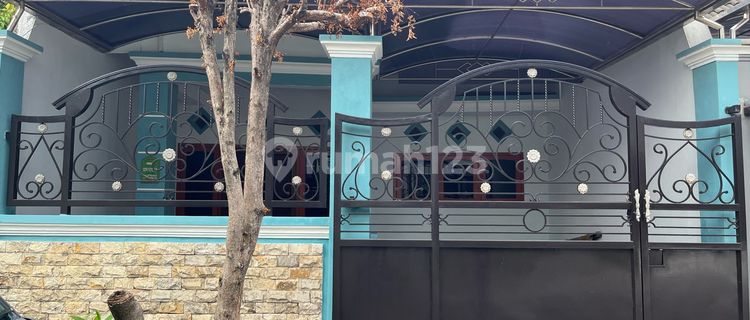 Disewakan rumah bagus @ Kutisari 1