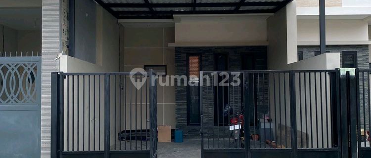 Disewakan Rumah Baguuus @ Manyar Tirto 1